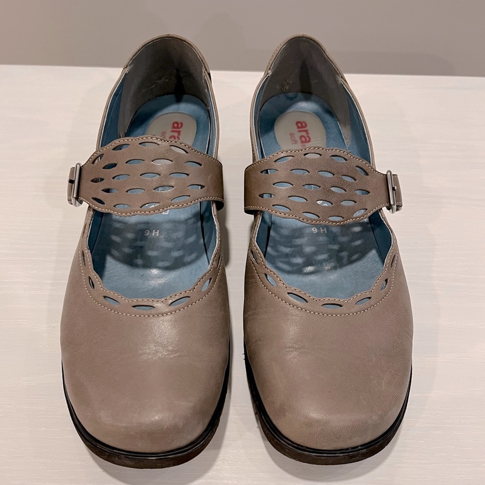 Vintage Grey Laser Cut Detail Mary-Janes